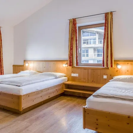 Next To The Skilift A 6 * Brixen im Thale